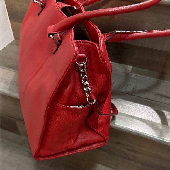 Calvin Klein Red Leather Shoulder Bag - Picture 4 of 7